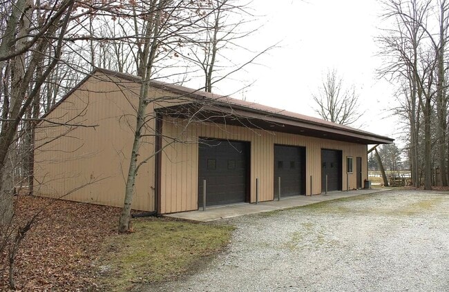 30’ x 64’ pole barn - 15601 Bull Rapids Rd