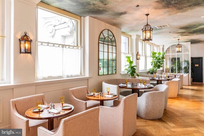 Building Photo - 200S Broad St