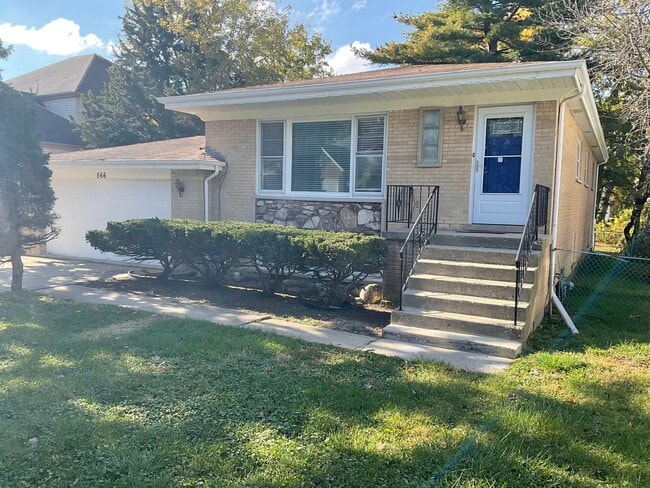 Building Photo - 566 N Howard Ave