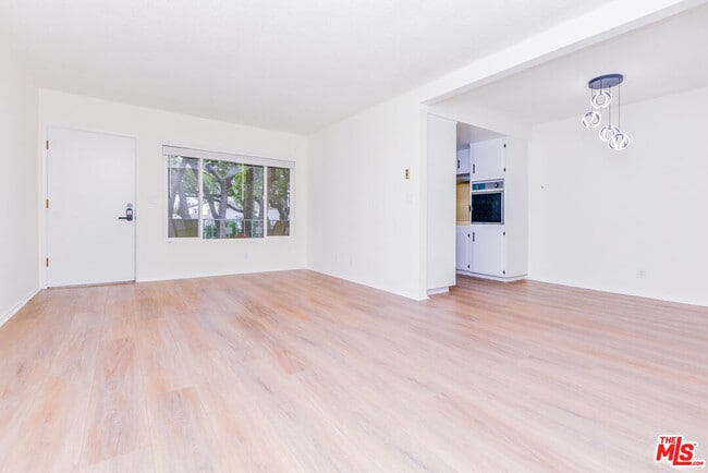 Building Photo - 1645 Beech Ave