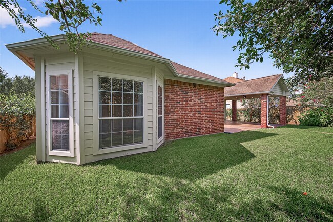 Building Photo - 2223 Fern Mist Ln