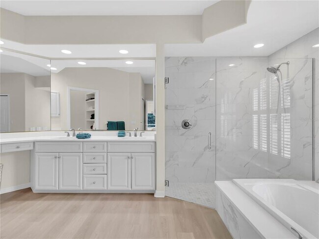 Building Photo - 8870 Huntington Pointe Dr