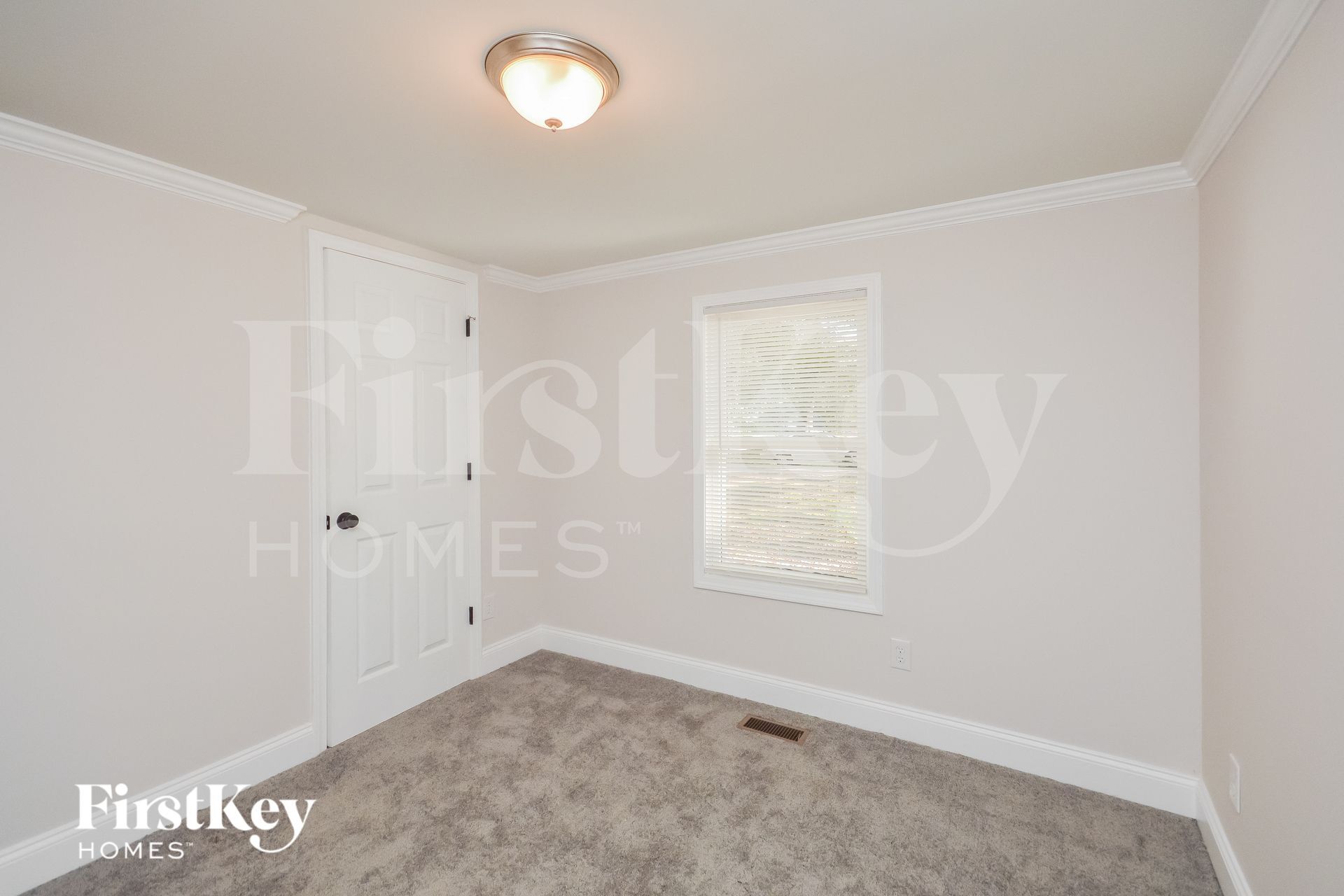 Building Photo - 4687 Clemmons Dr