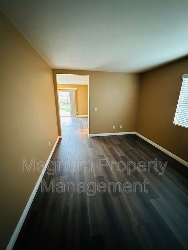 Building Photo - 34089 Dianthus Ln