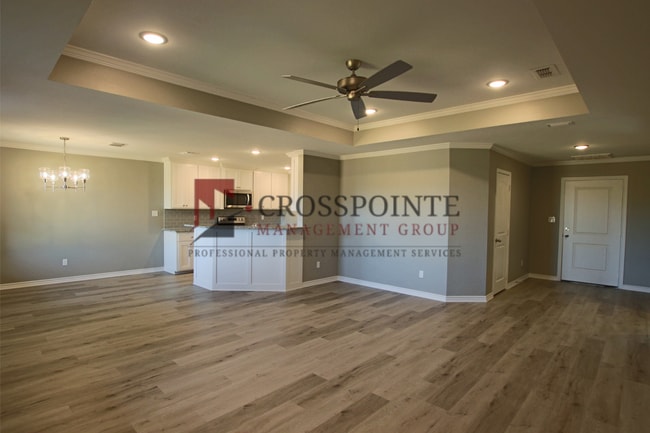 Building Photo - Beautiful 3 Bedroom 2 Bathroom Townhouse in South Tyler! 1/2 OFF FIRST FULL MONTHS RENT!
