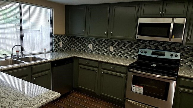 Building Photo - 15311 Camino Del Sol Dr