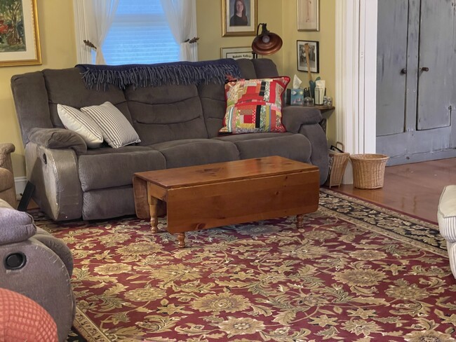 Building Photo - 126 East Ave