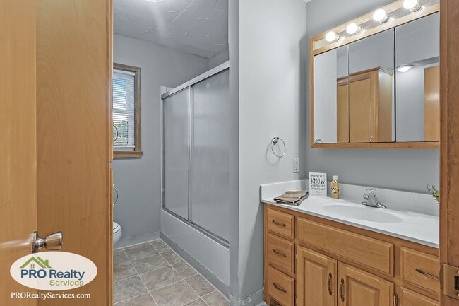 Building Photo - 3 Bedroom Home in New Prague