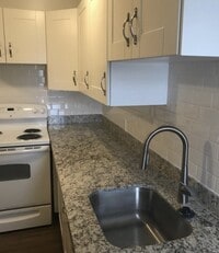 Building Photo - 109 N 400 E