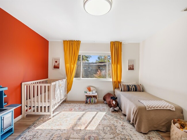 Building Photo - 2924 Santa Rosa Dr