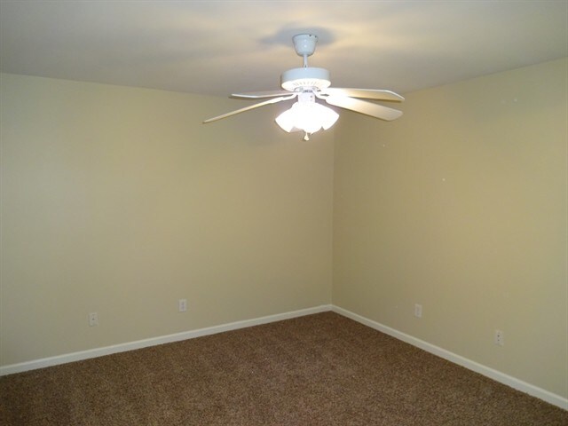 Building Photo - 3222 Thornecreek Dr