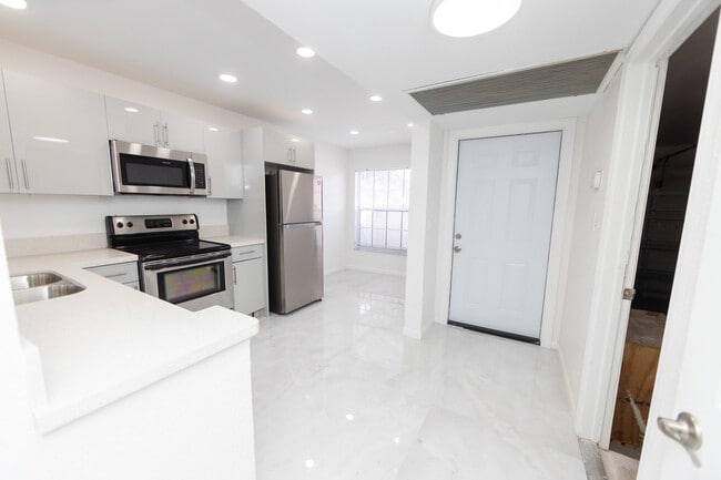 Building Photo - 8939 NW 23rd St