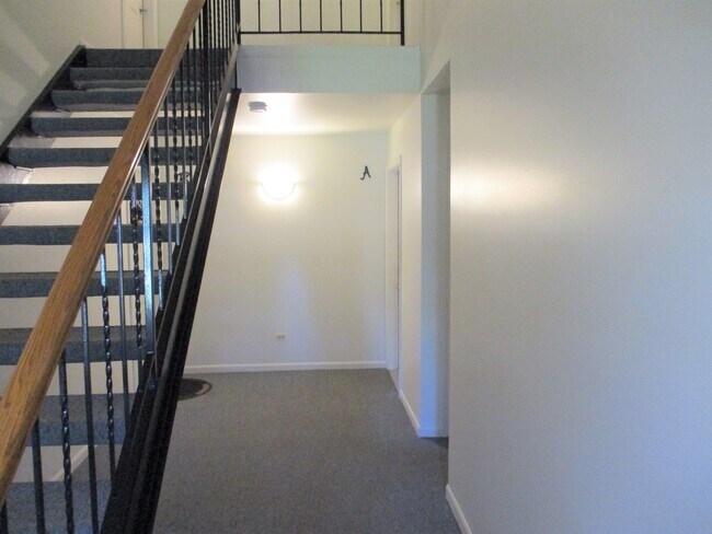 Building Photo - 230 Wethington Dr