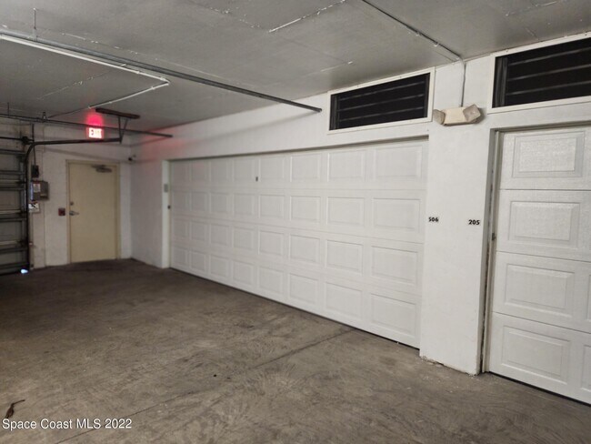 Building Photo - 703 Solana Shores Dr