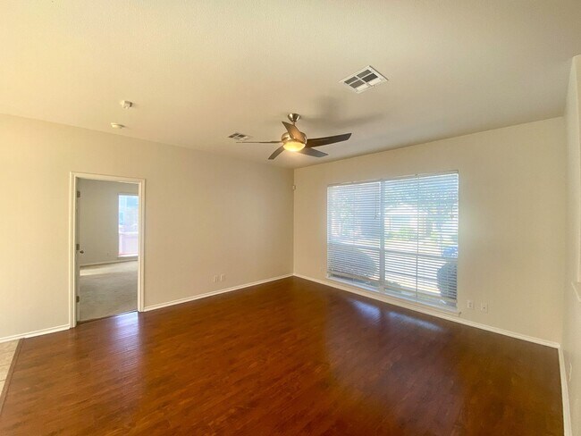 Building Photo - Amazing home with Garage and Backyard 3/2 ...