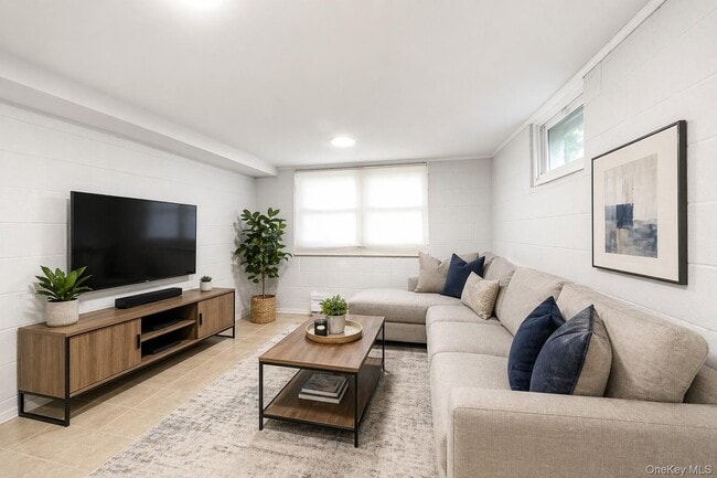 Building Photo - 398 Cherry St