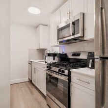 Building Photo - 81 Park Dr