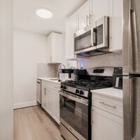 Building Photo - 81 Park Dr