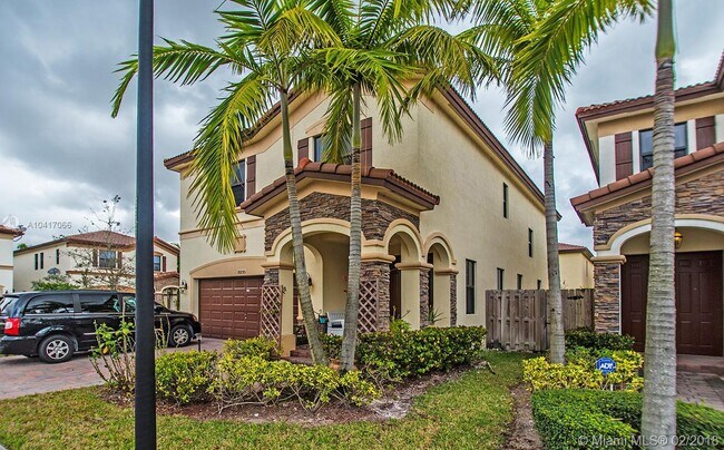 Building Photo - 8895 NW 100th Pl