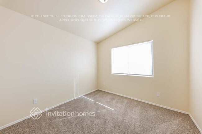 Building Photo - 14530 N 87th Ave