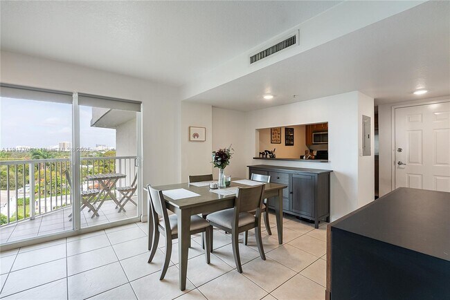 Building Photo - 280 SW 20th Rd