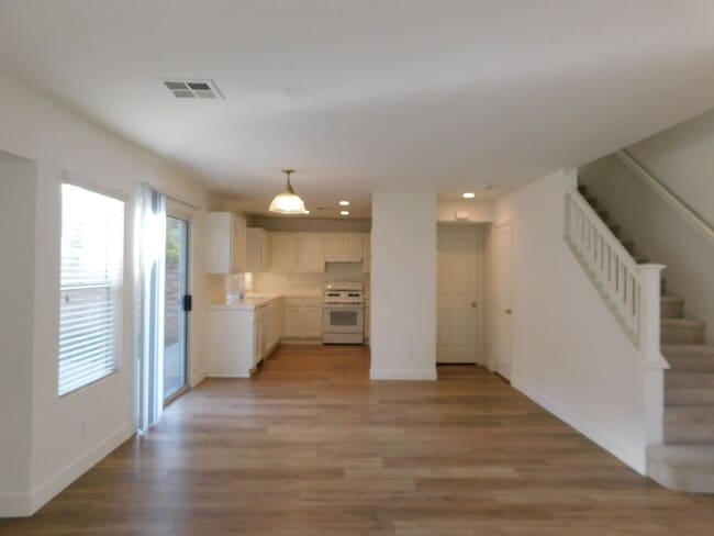 Building Photo - Beautiful 3 BD + Loft 2.5 BA Two Story SFR, close to The Marketplace!