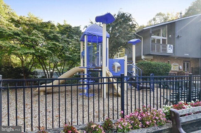 Building Photo - 8206 Stone Trail Dr