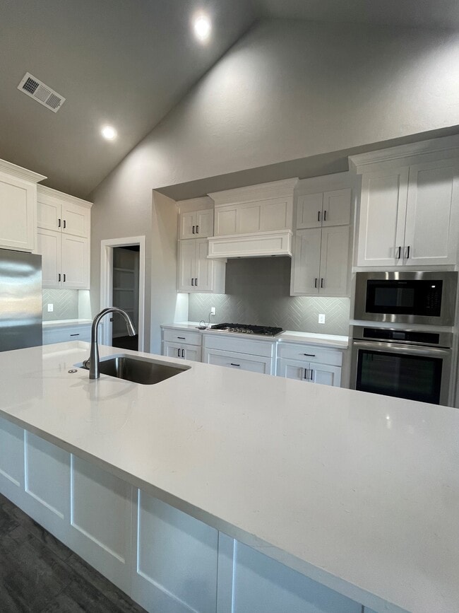 Building Photo - 11237 SW 30th St