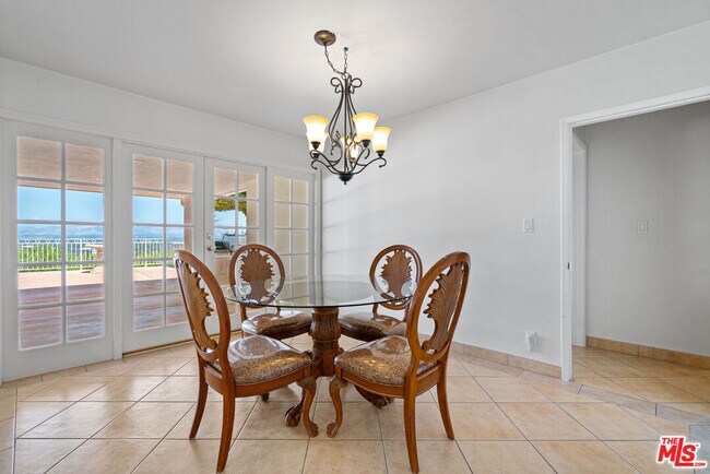Building Photo - 4159 Regal Oak Dr