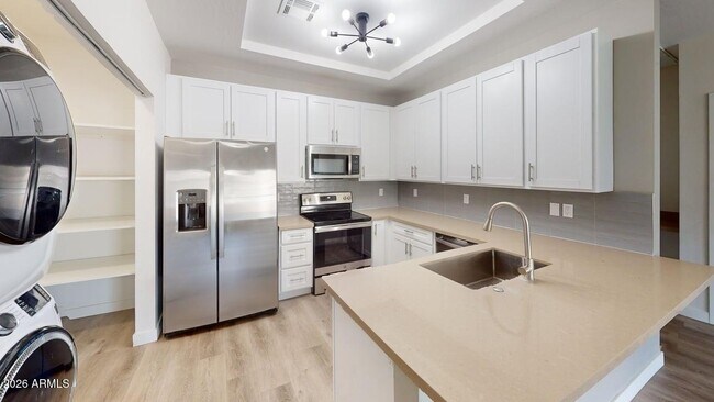 Building Photo - 9160 N 67th Ave