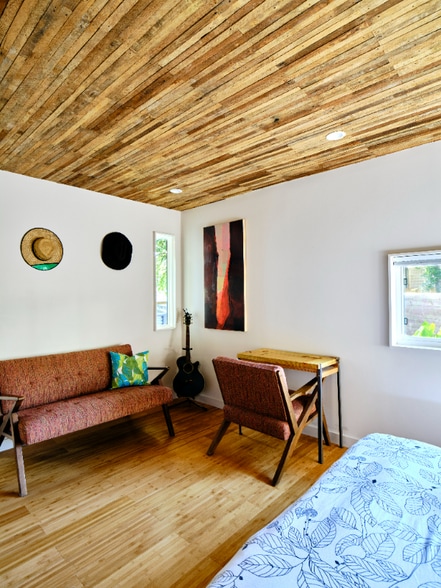 Building Photo - 1629 N Johnson St