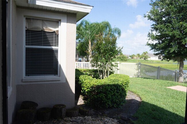 Building Photo - 2504 Ladoga Dr