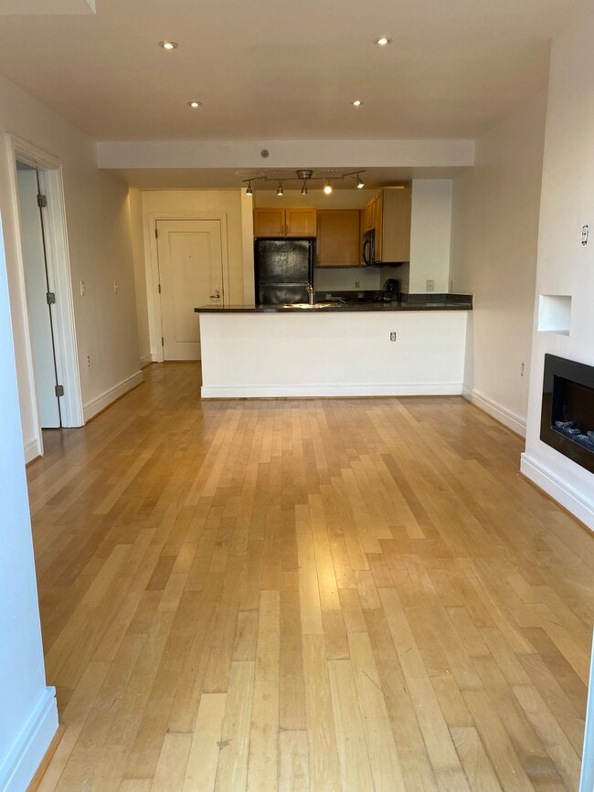 Building Photo - 800 4th St SW