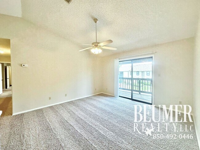 Building Photo - **$200 OFF FIRST MONTHS RENT**