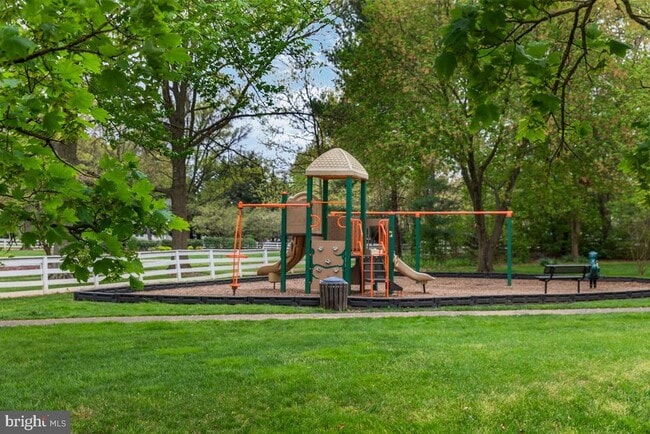 Building Photo - 13116 Nestlewood Ct