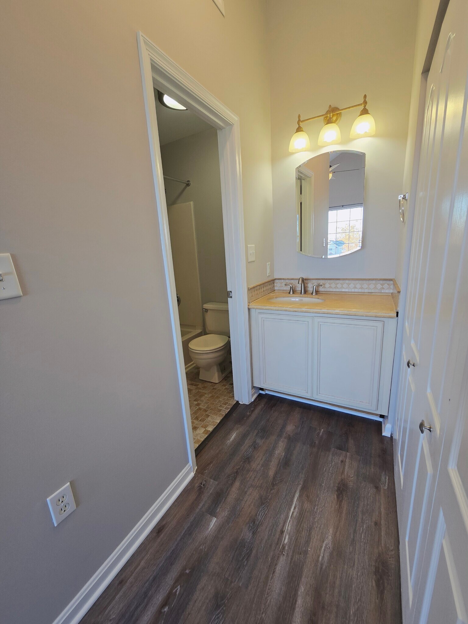 Building Photo - 8388 Montgomery Run Rd