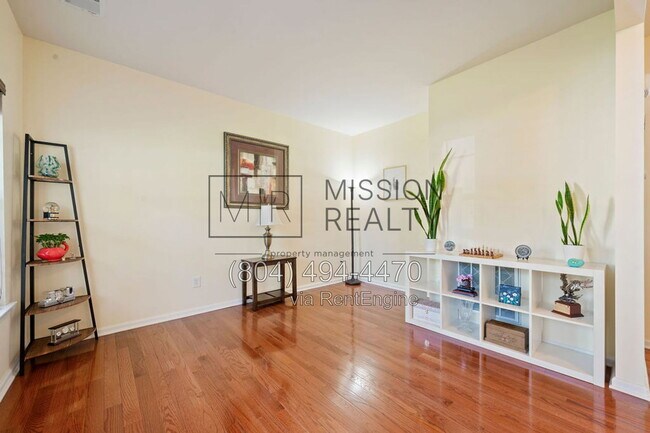 Building Photo - 5106 Timsbury Pointe Dr