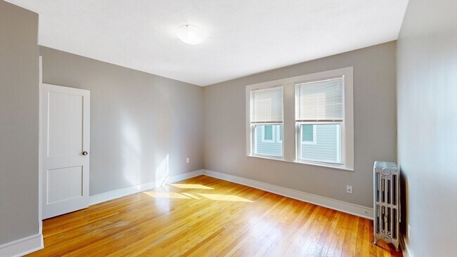 Building Photo - 63 Whitten St