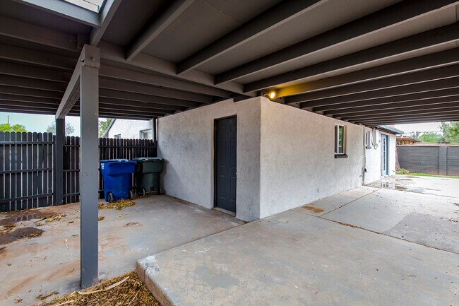 Building Photo - 4535 E 14th St