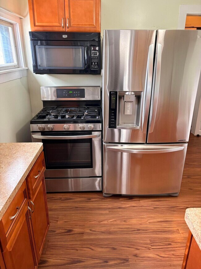 Building Photo - 782 Pensacola Ave