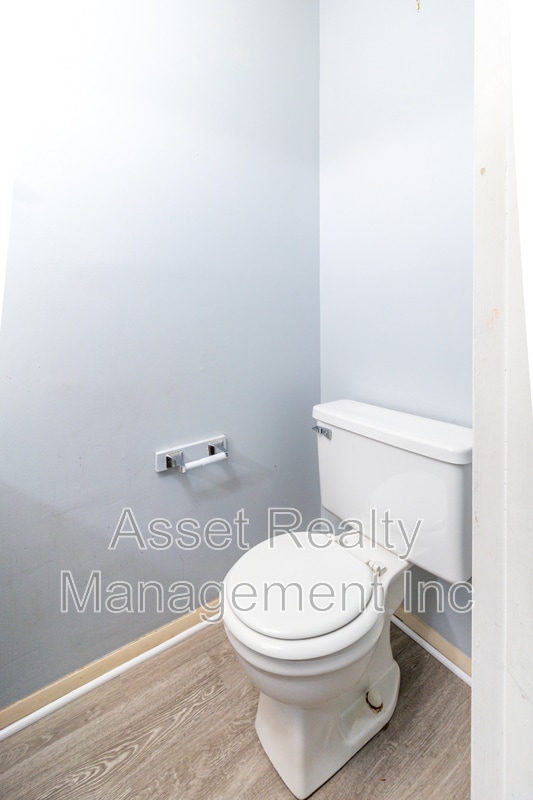 Building Photo - 9157 Cedarpark Ln NW