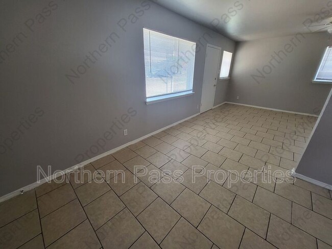 Building Photo - 3707 Fillmore Ave