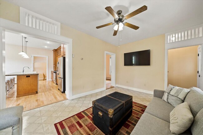 Open Concept Living - 107 Clinton St