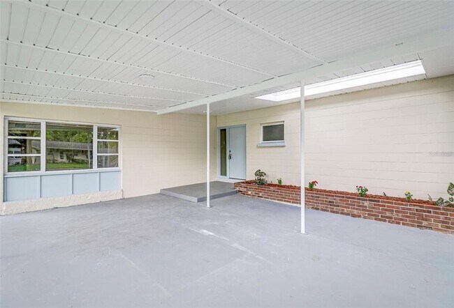 Building Photo - 2012 Merlin Way