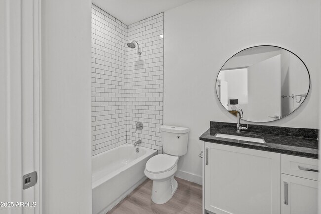 Building Photo - 3130 N 37th St