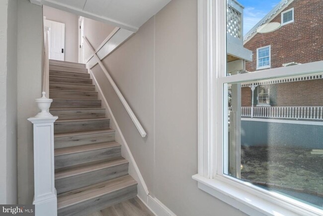 Building Photo - 81 Liberty St