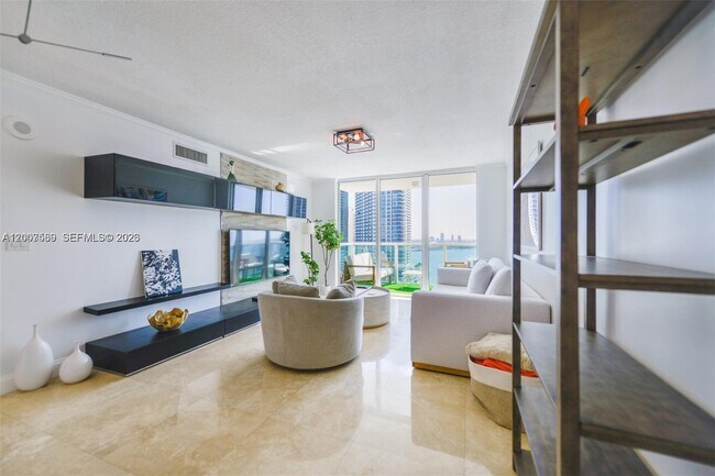 Building Photo - 31 SE 5th St