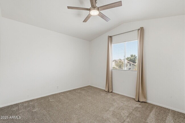 Building Photo - 1294 N Blackstone Dr