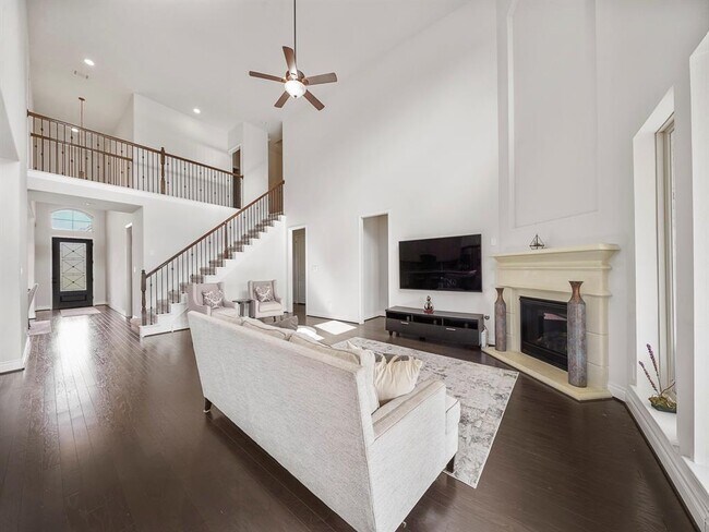 Building Photo - 3909 Lily Park Ln