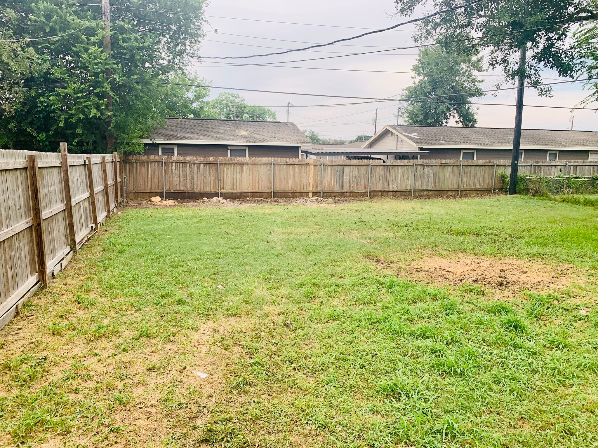 Building Photo - 706 E Polk Ave